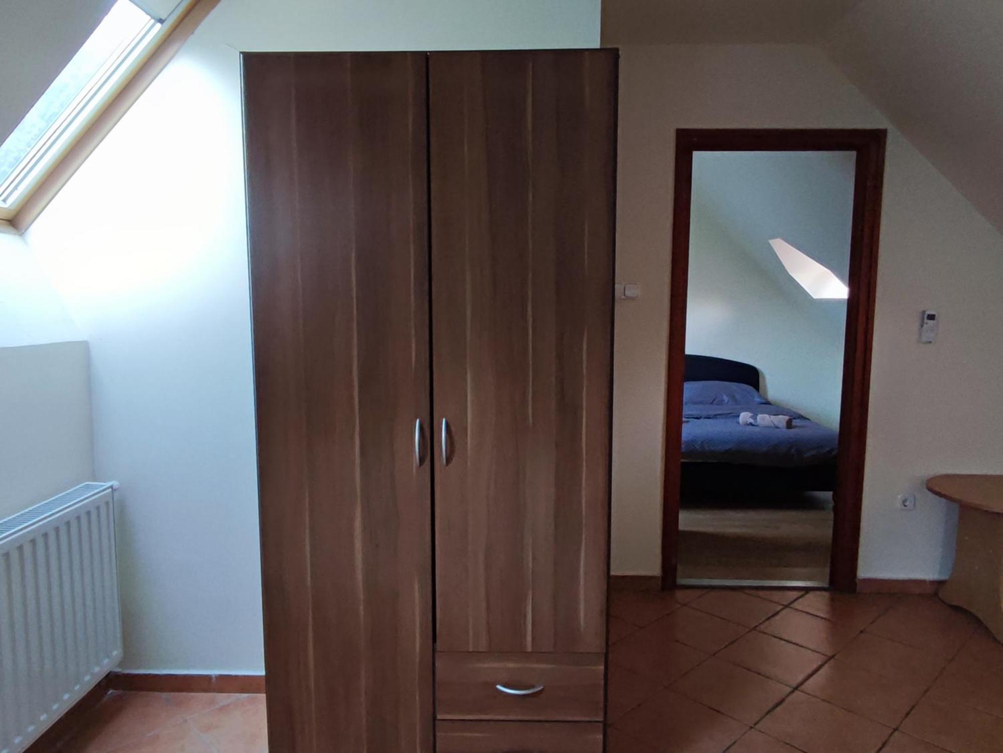 Varalja Vendeghaz タタ 部屋 写真